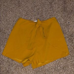 Gold stretchy tie shorts